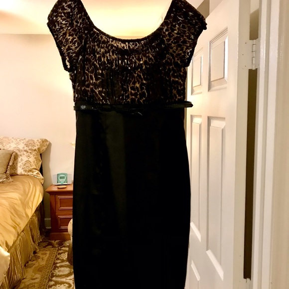 TAHARI Dress. Stunning Dress for Work or a Night Out High Waisted Black Satin - Picture 3 of 12
